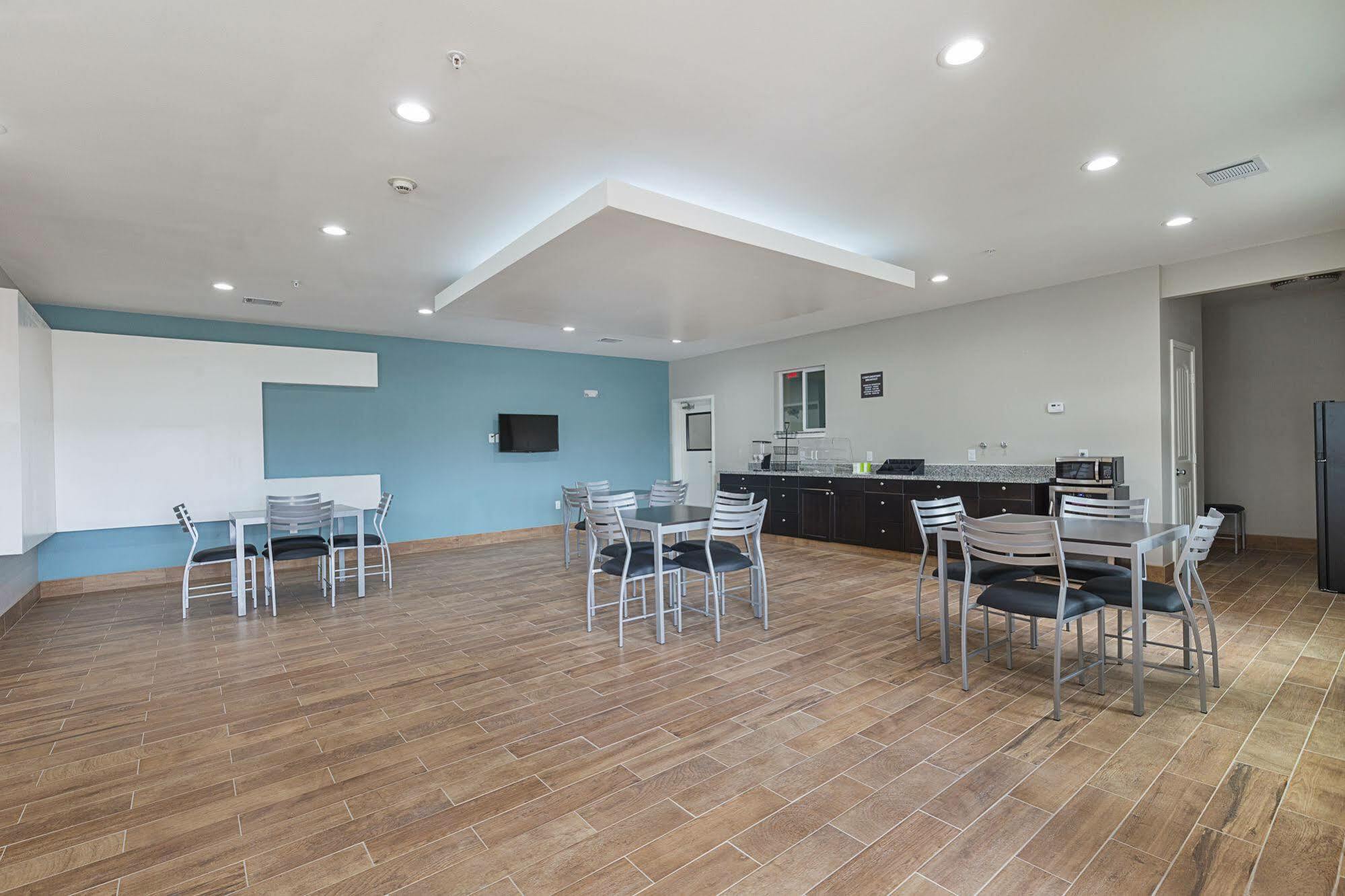 Scottish Inns & Suites - Crosby Dış mekan fotoğraf
